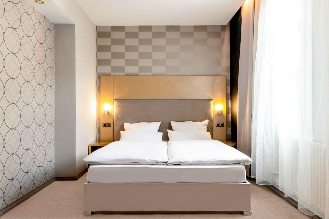 Hotel Engel Hilders Bagian luar foto